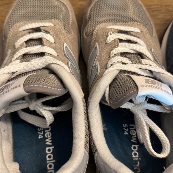 👟 👟  👟👟Two-Pack: New Balance 574 Classic Sneakers - Unisex Lot (Size 23 cm) - Picture 8 of 10